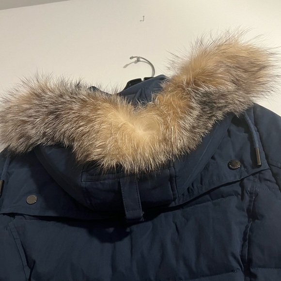 Pajar mint condition women coat lg. - Picture 11 of 16